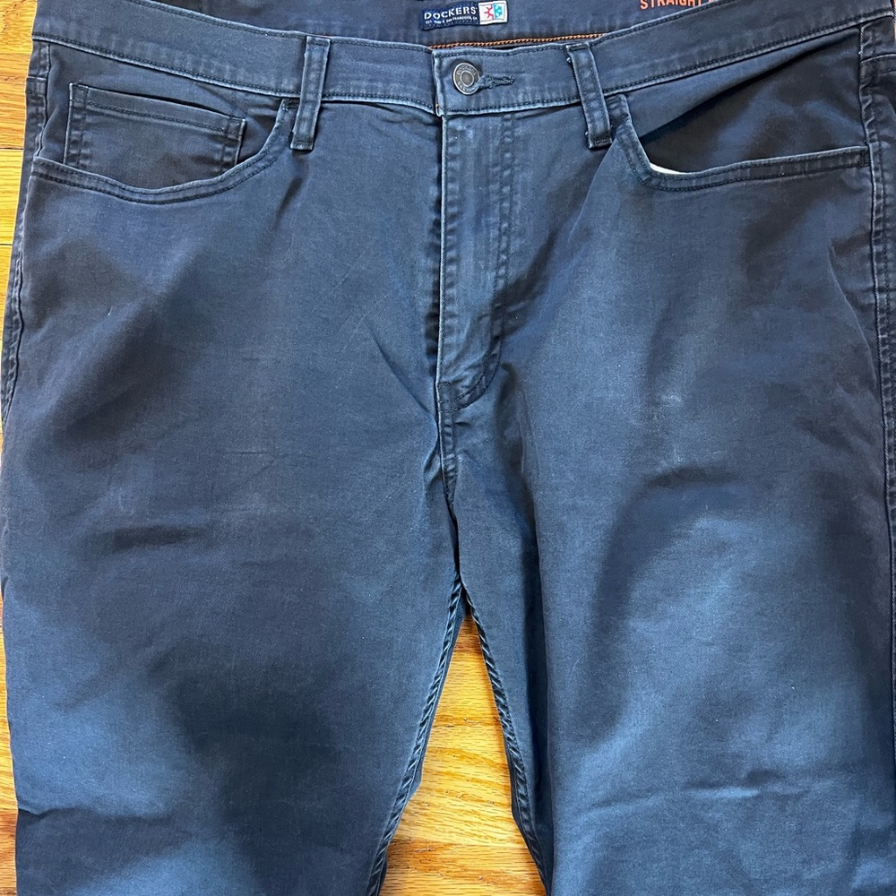 Dockers Men's Dark Blue Relaxed Jeans